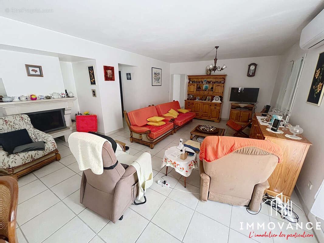 Maison à SAINT-JEAN-DE-VEDAS