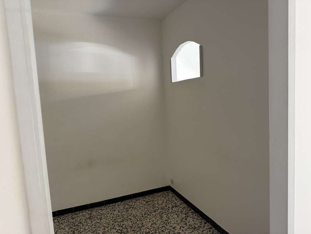 Appartement à SIX-FOURS-LES-PLAGES