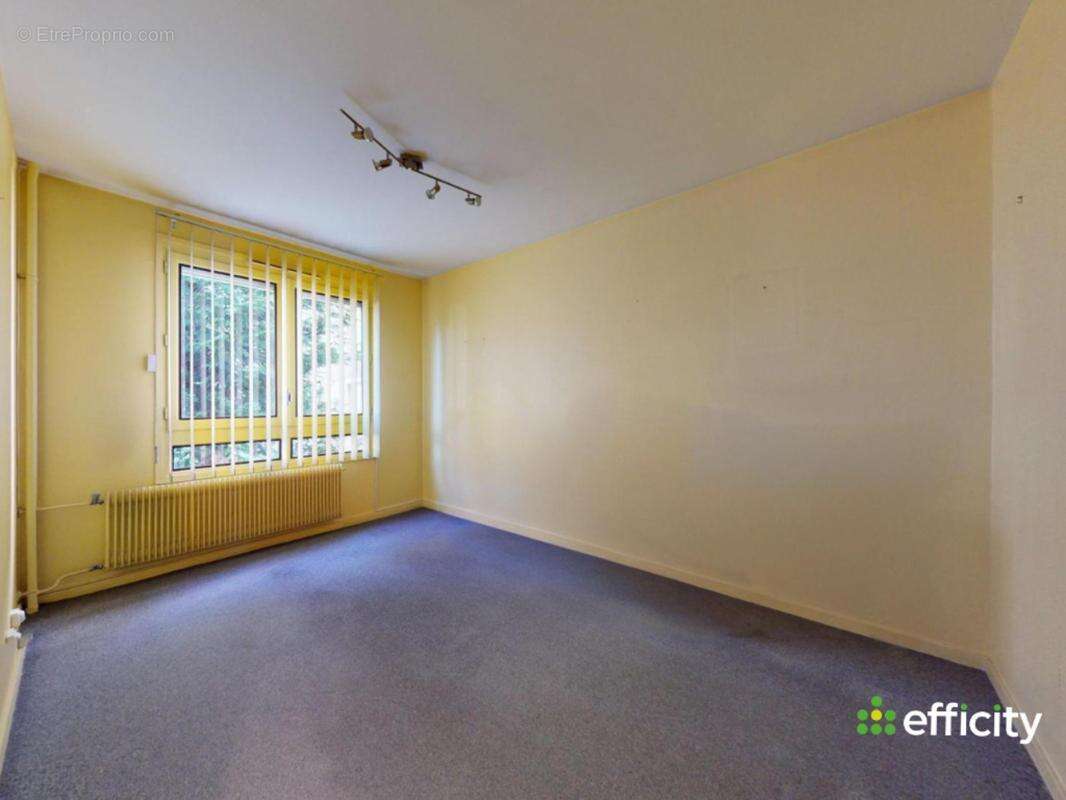 Appartement à LIMAS