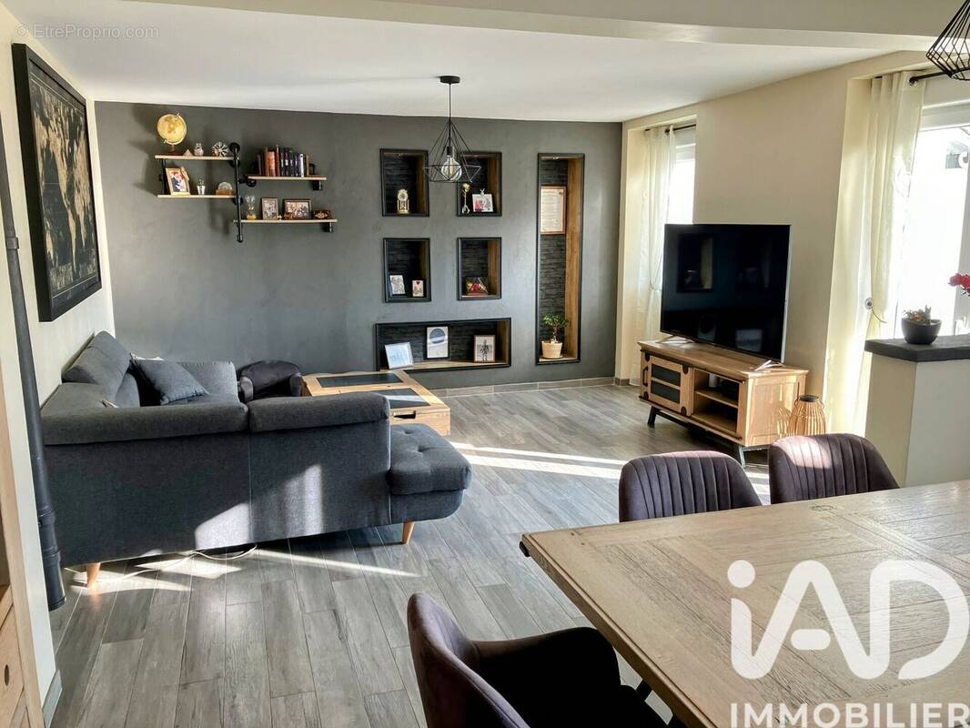 Photo 1 - Maison à DAMERY