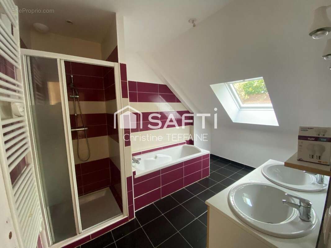 Photo 9 - Maison à SAINT-ONEN-LA-CHAPELLE