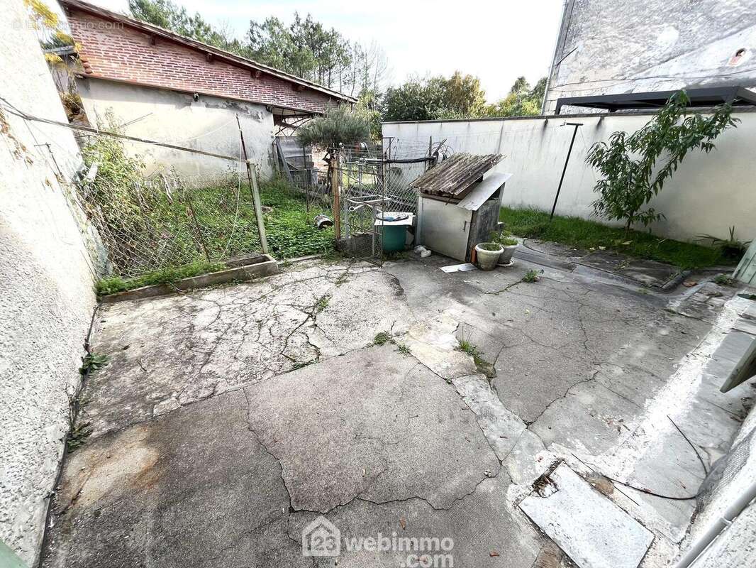 Maison à BLANQUEFORT