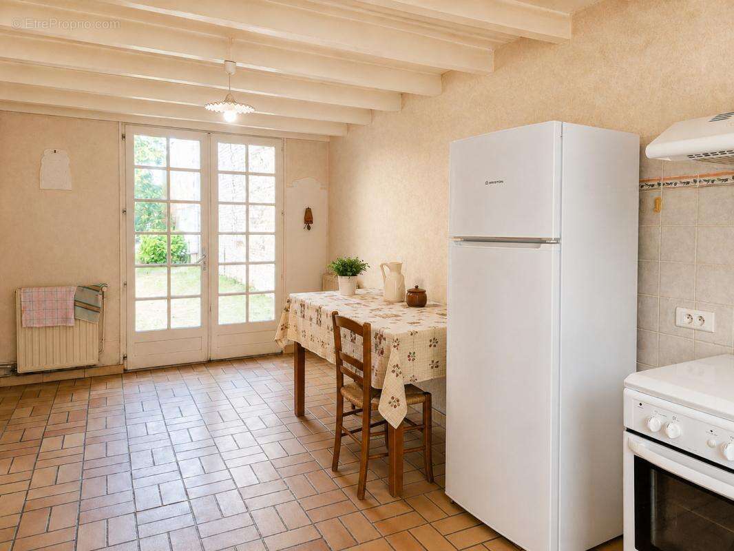 Maison familiale avec grand jardin à Bessé - photo 3