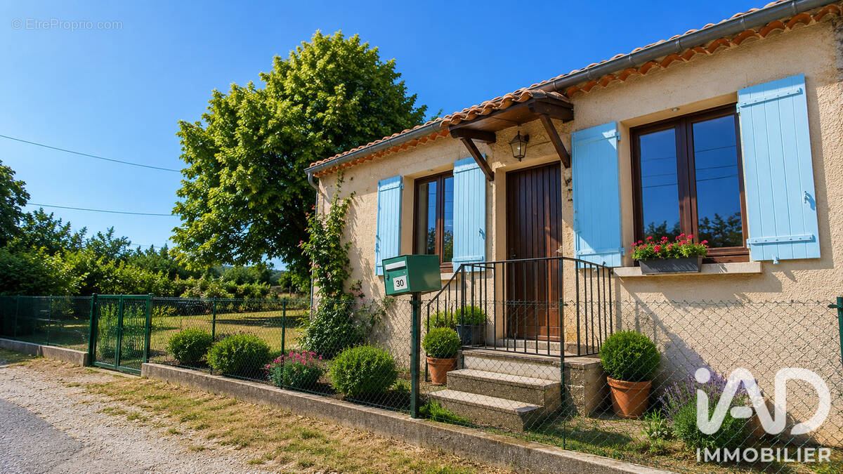 Photo 1 - Maison à FERRASSIERES