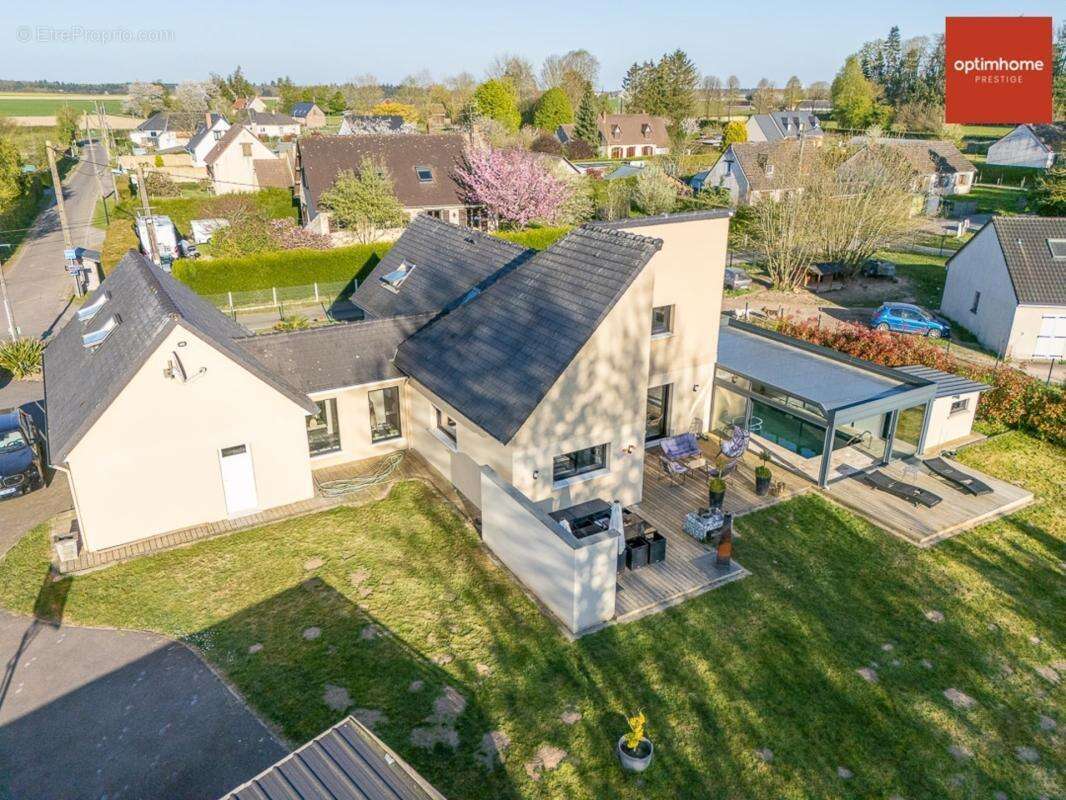 Magnifique maison contemporaine de 300 m² avec piscine intérieure et 5 chambres - photo 13