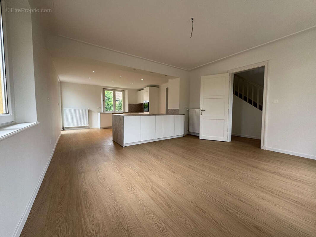 Maison Jebsheim 5 pièce(s) 195 m2 - photo 2