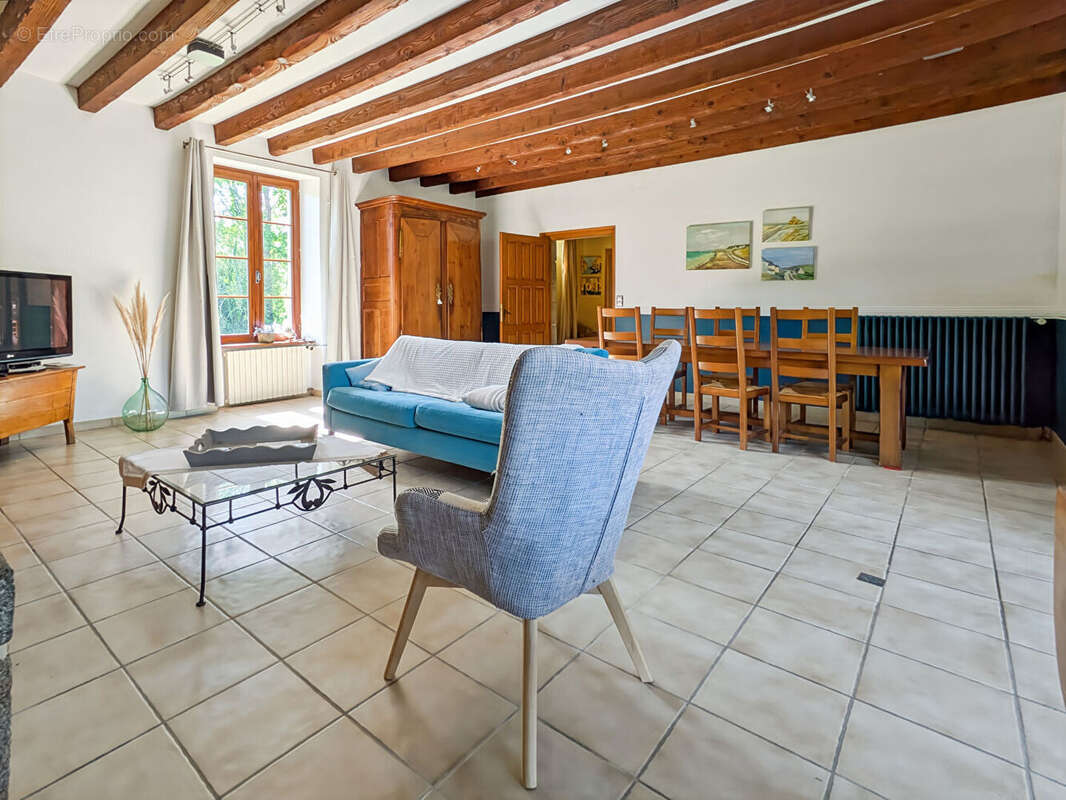 Maison à BAGUER-MORVAN
