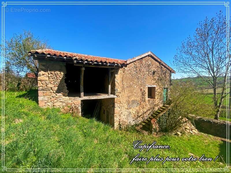 Maison à SAINT-PIERRE-LE-VIEUX