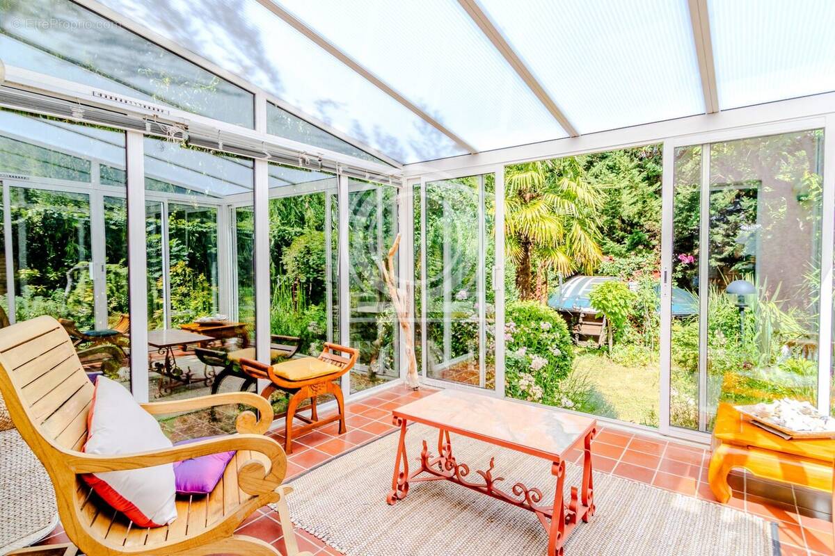 Maison 4 pièces 117 m² · à Bougival · 117 m² · 699 000 €