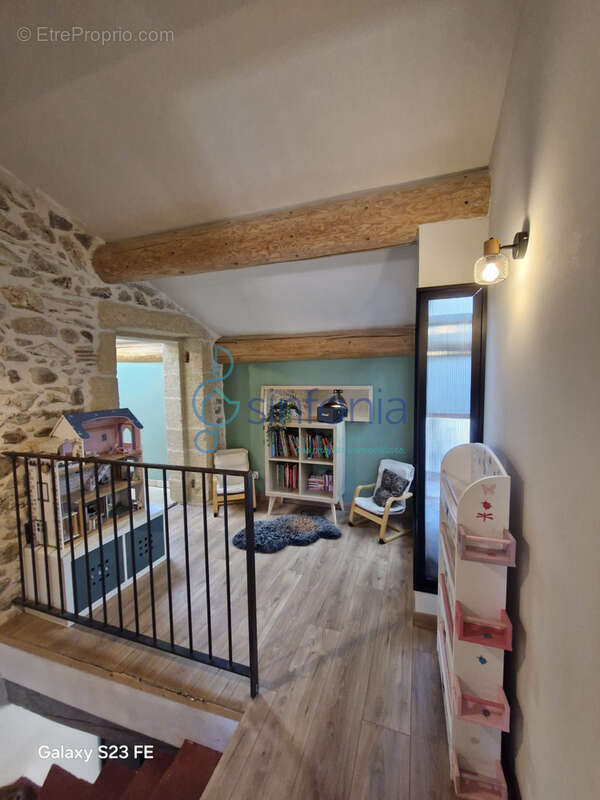 Maison à POUZILHAC