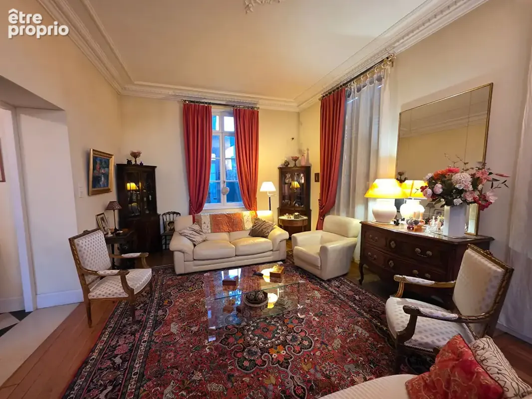 Maison de maître 272m² à Crevecoeur - photo 2