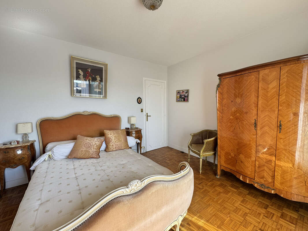 Appartement à SAINT-MAUR-DES-FOSSES