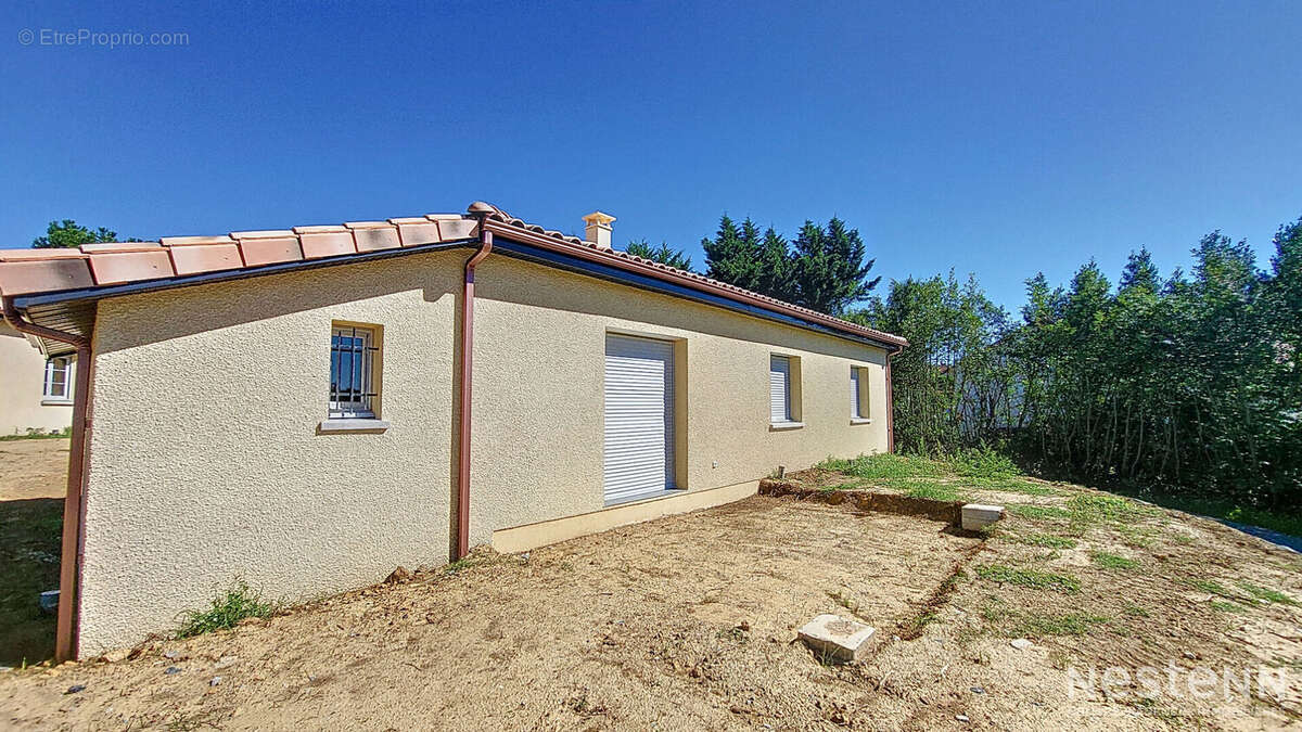 À vendre à Eauze, maison contemporaine de plain-pied construite en 2023, idéalement située à proximité immédiate des commodités  - photo 12