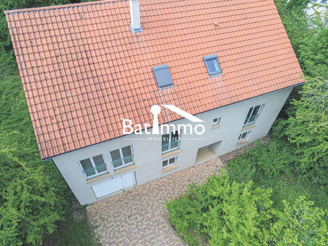 Maison 295 m² à Metz  - photo 2
