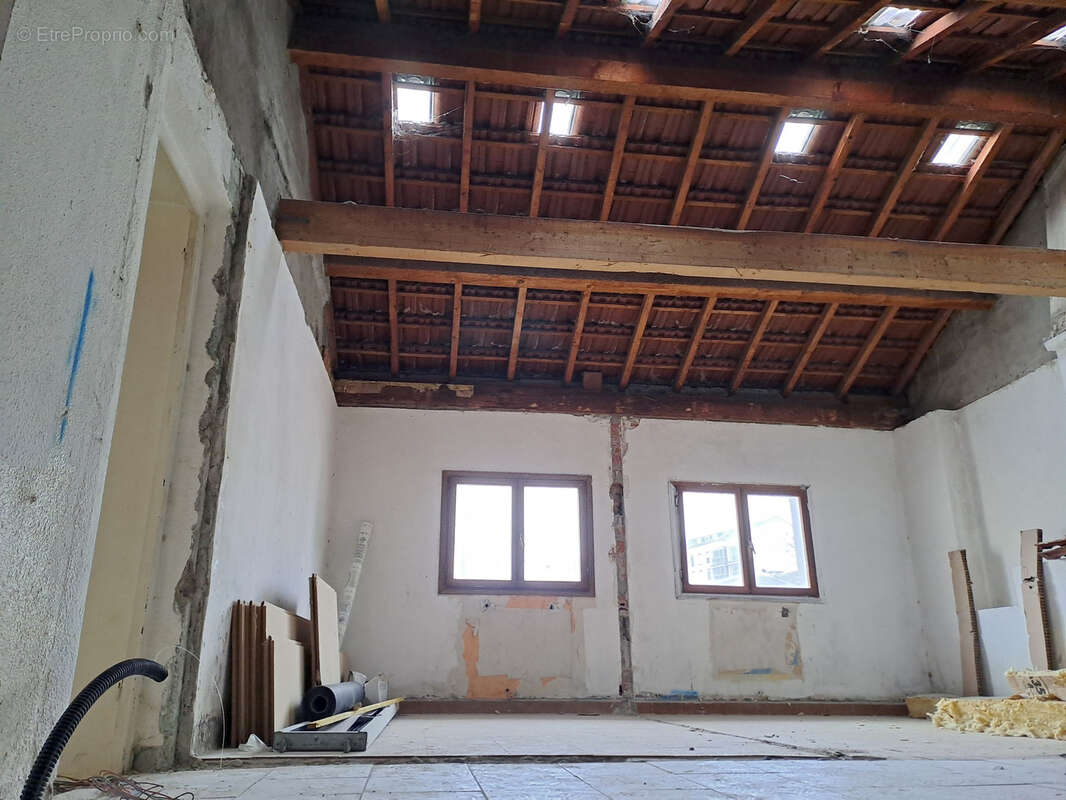Appartement à LYON-8E
