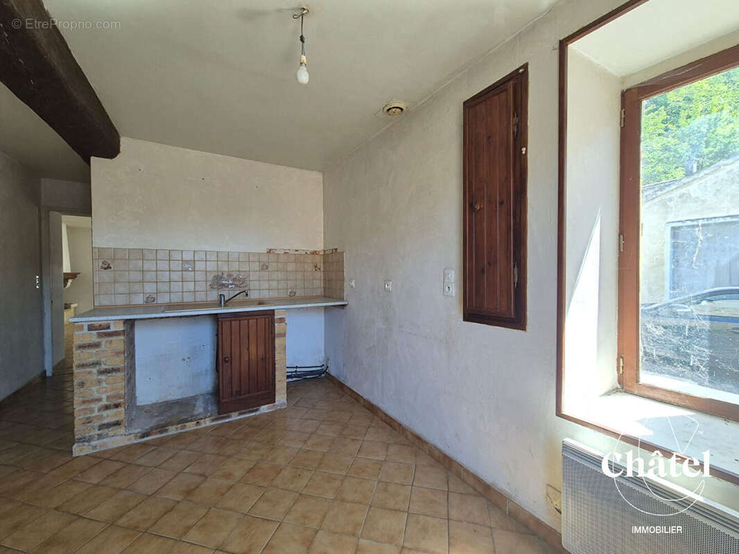 Maison à VERNEUIL-EN-HALATTE