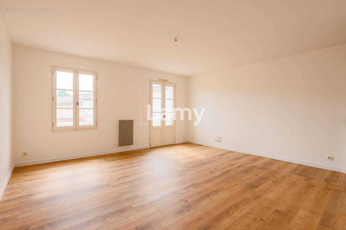 Appartement à COURCON