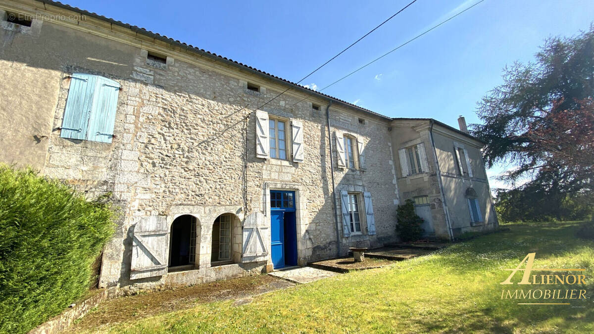 Maison à MAREUIL