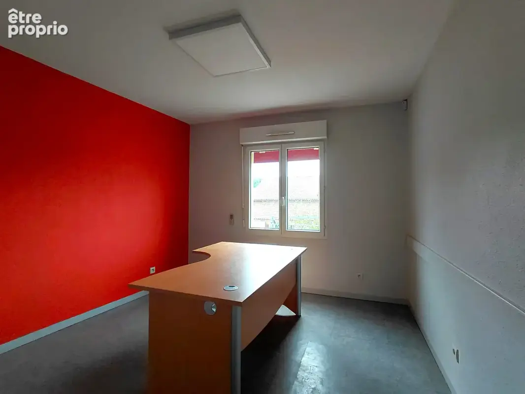 A Vendre A Périgueux : Local commercial d'environ 280m2 - photo 13