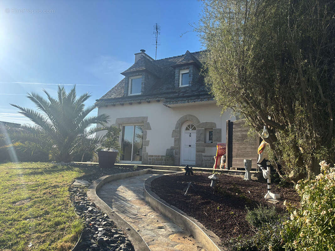 Maison à HILLION