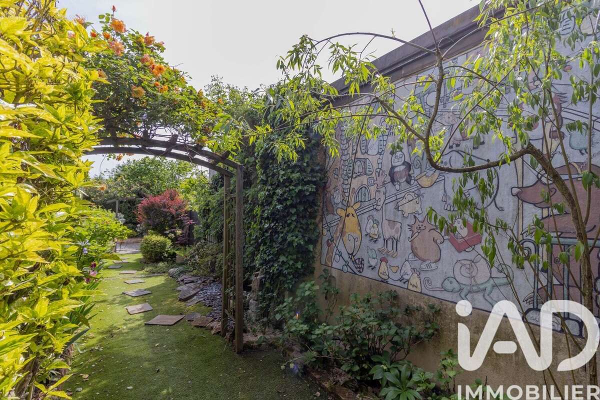 Maison 130 m² à Saint-Apollinaire  - photo 4