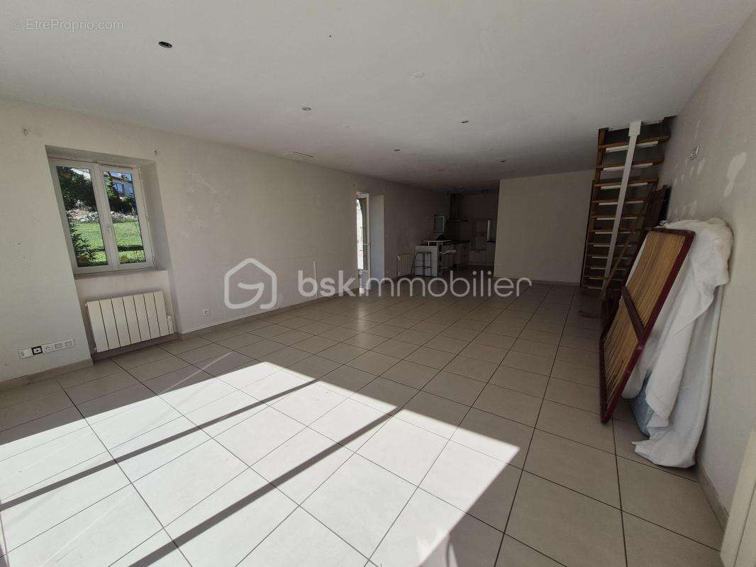 Maison à LACHAPELLE-SOUS-AUBENAS