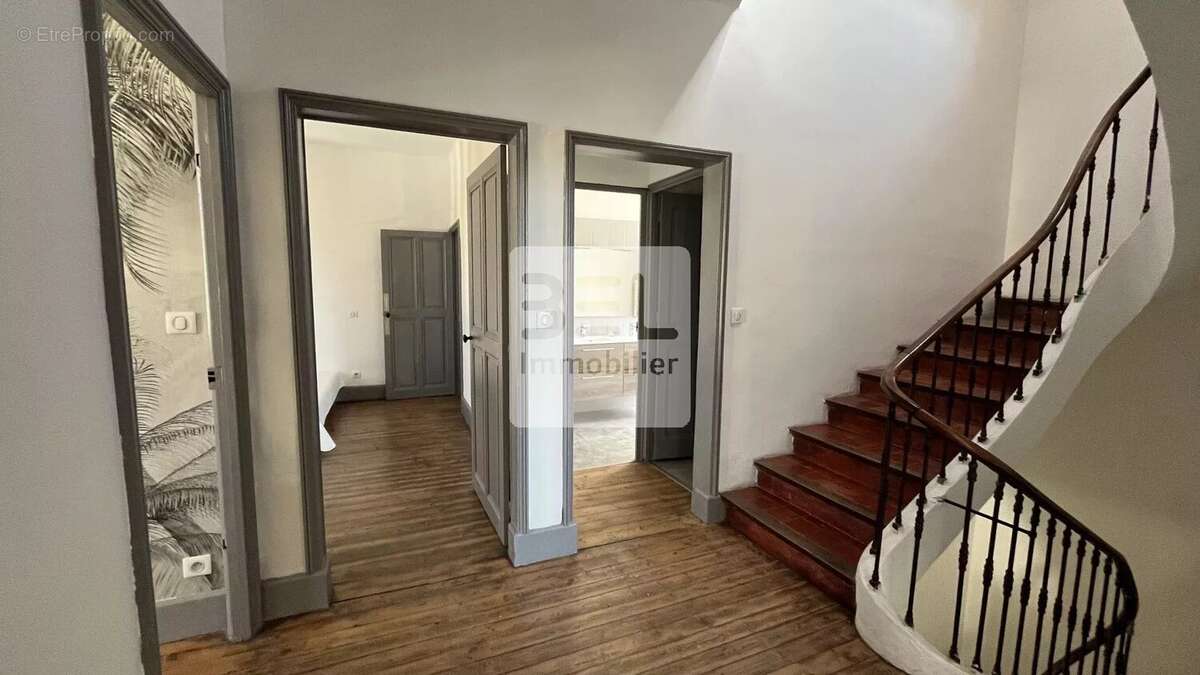 Maison à LORIOL-DU-COMTAT