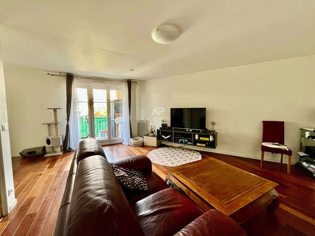 Appartement à VAUREAL