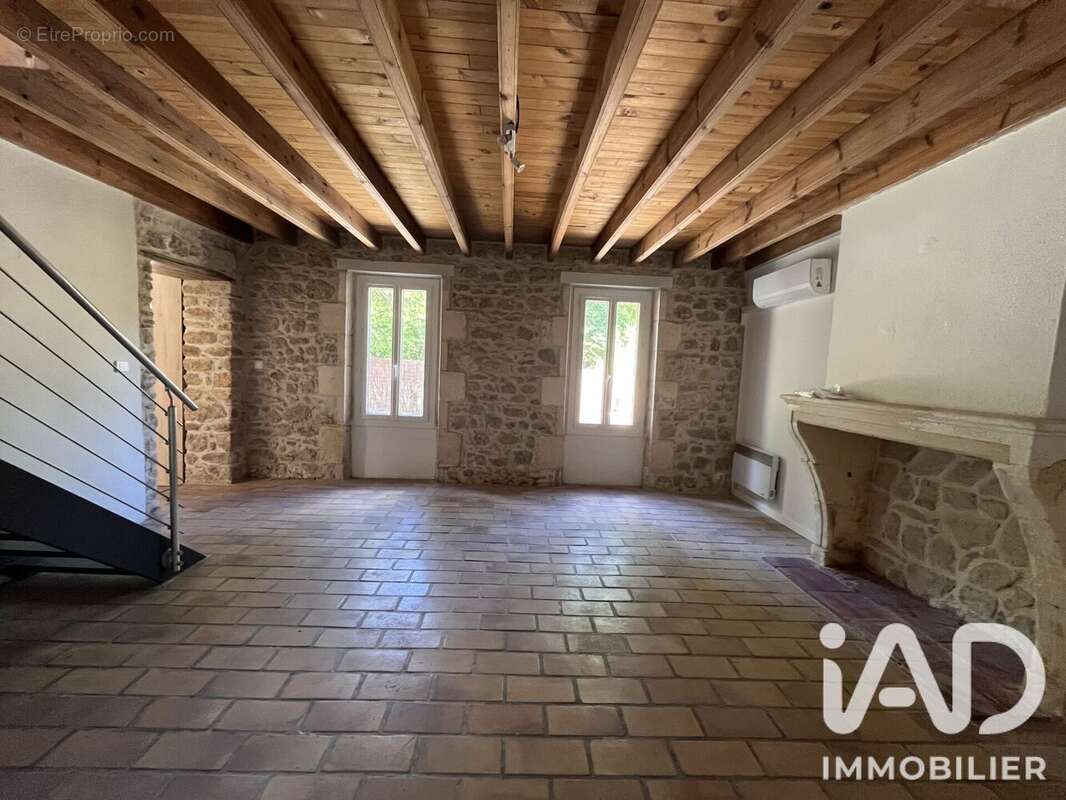 Photo 2 - Maison à VENDAYS-MONTALIVET