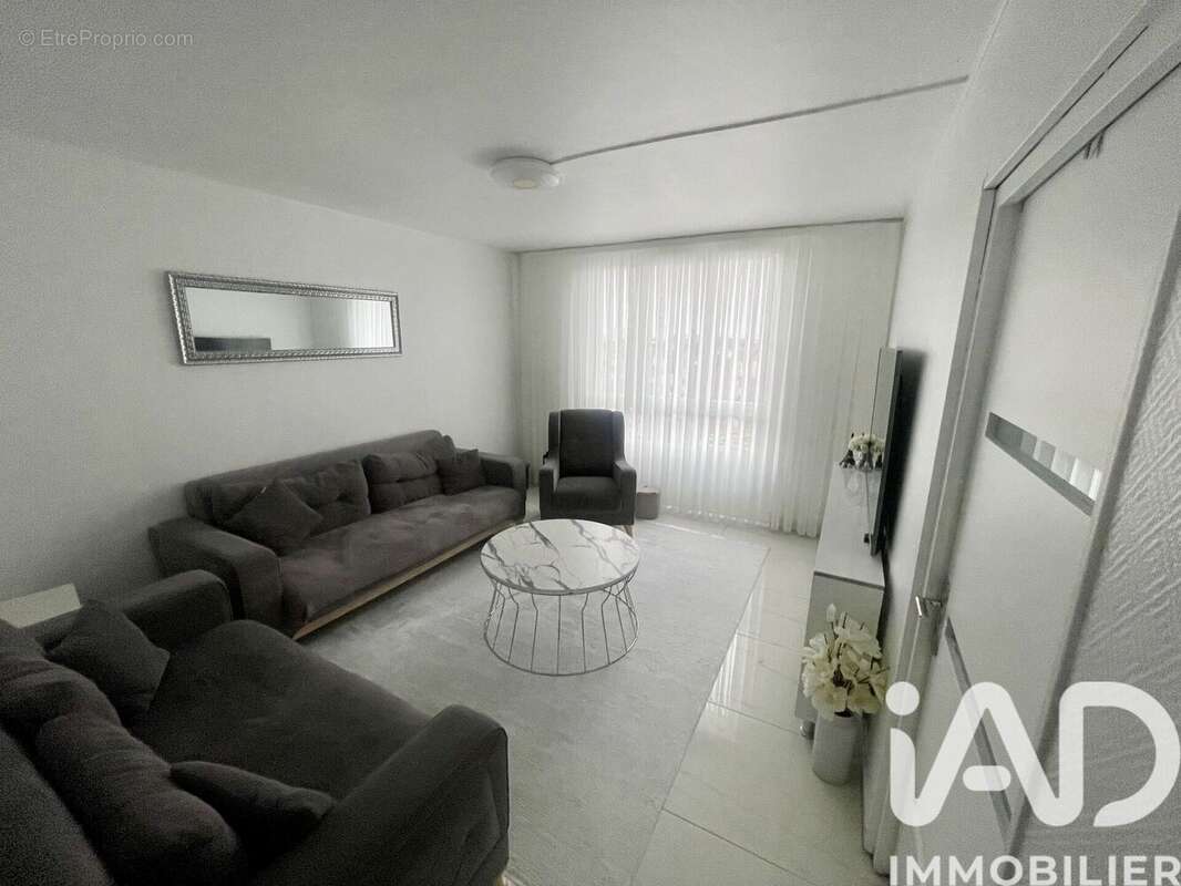 Photo 9 - Appartement à GARGES-LES-GONESSE