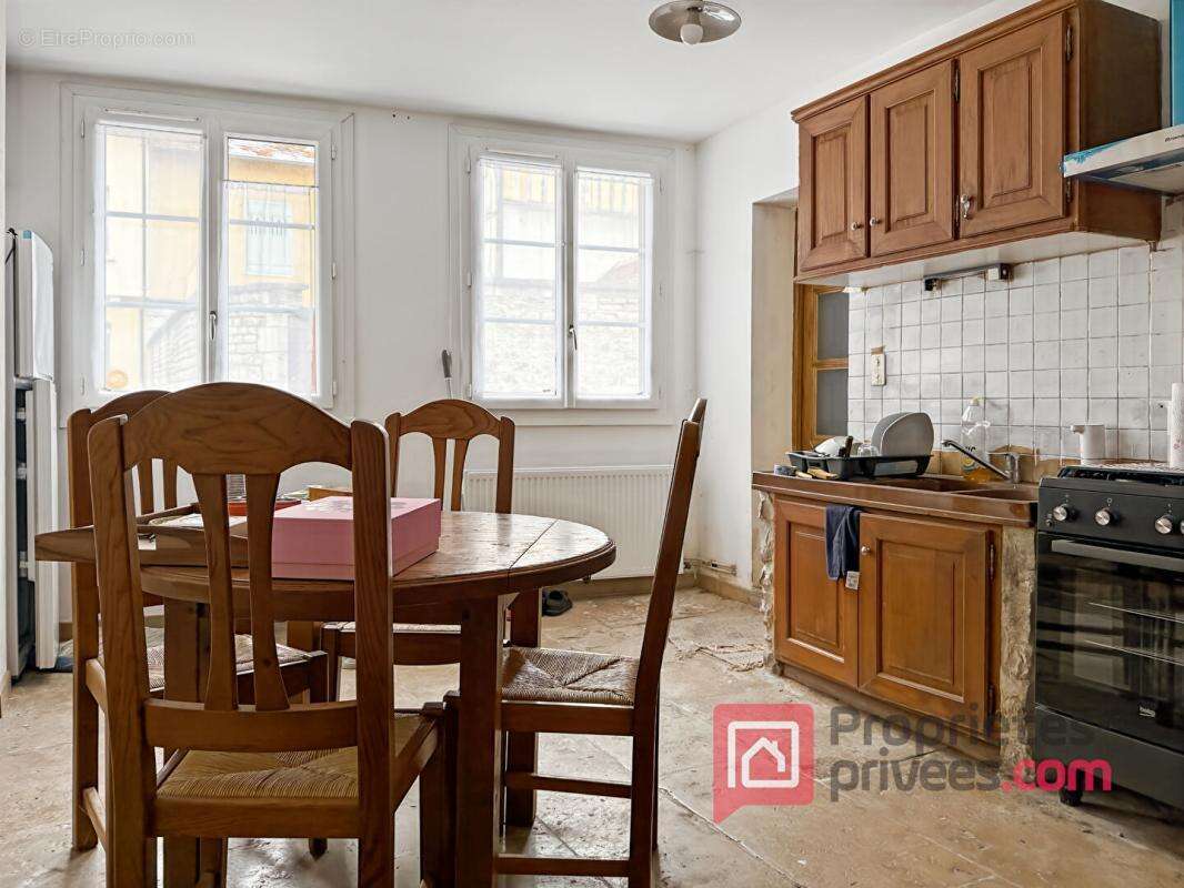 Maison à BAR-SUR-SEINE