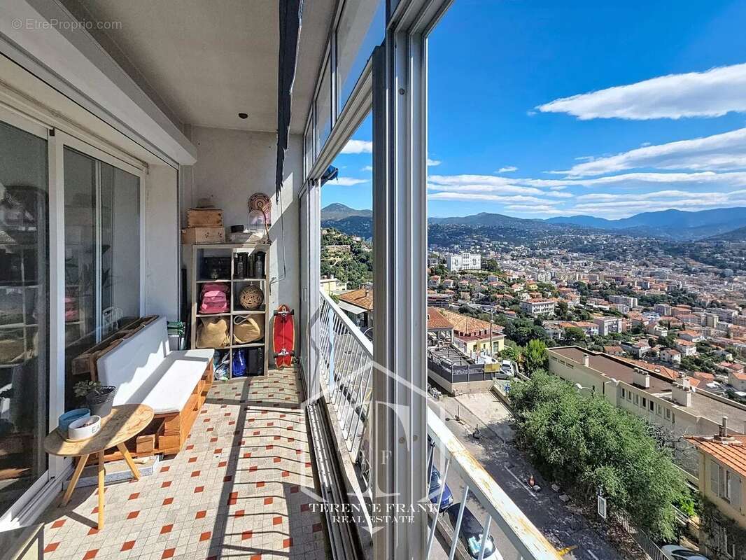 Appartement à NICE