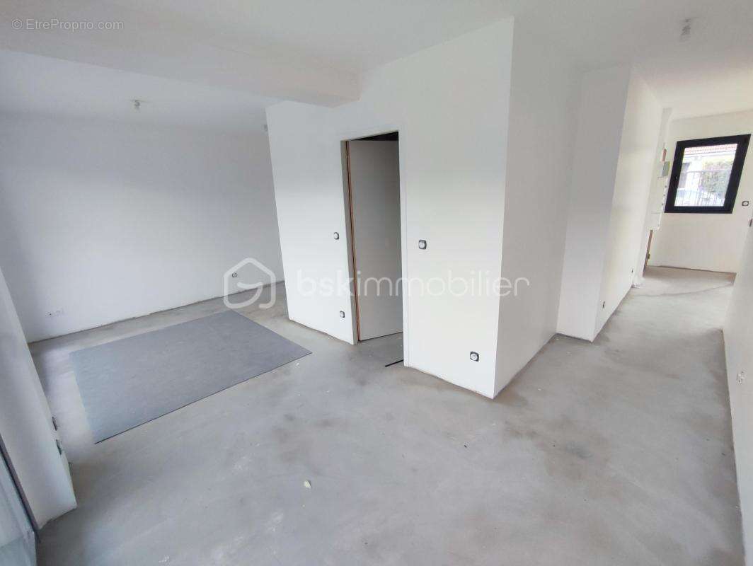 Commerce à PARAY-VIEILLE-POSTE