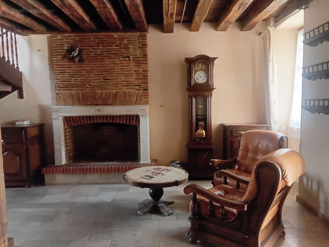 Maison à NERONDES