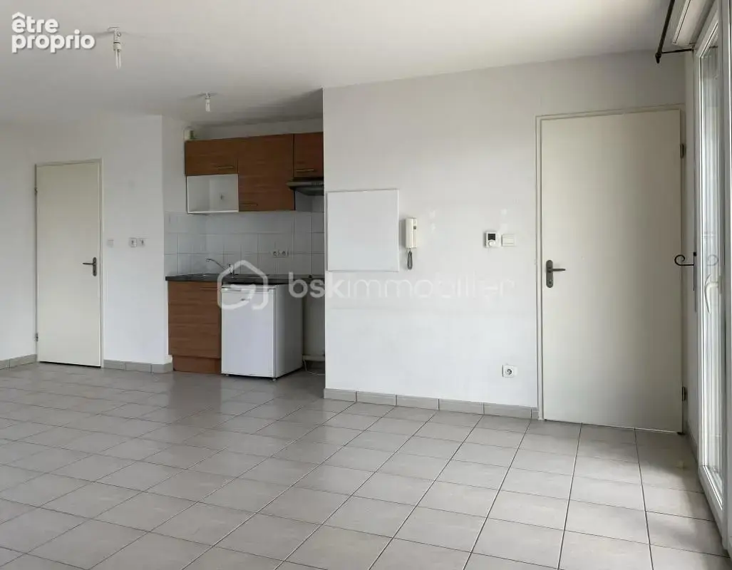 Appartement 1 chambre - Grand Balcon - Parking et Piscine - photo 3