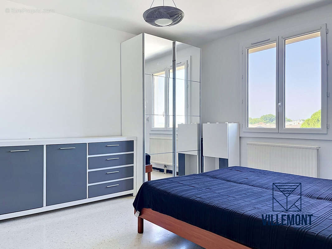 Chambre  - Appartement à LUNEL