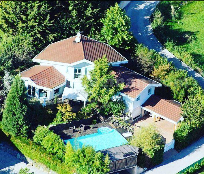Magnifique_maison_individuelle_cranves_sales_calme_frontiere_suisse_geneve_proche_ecole_bus_ceva_piscine_ terrain_salon_sejour_salle_a_manger_entrée_cuisine_suite_parentale_chambre_1_chambre_2_chambre_3_salle_de_bains_buanderie_studio_extérieur_terrasse_ - Maison à CRANVES-SALES
