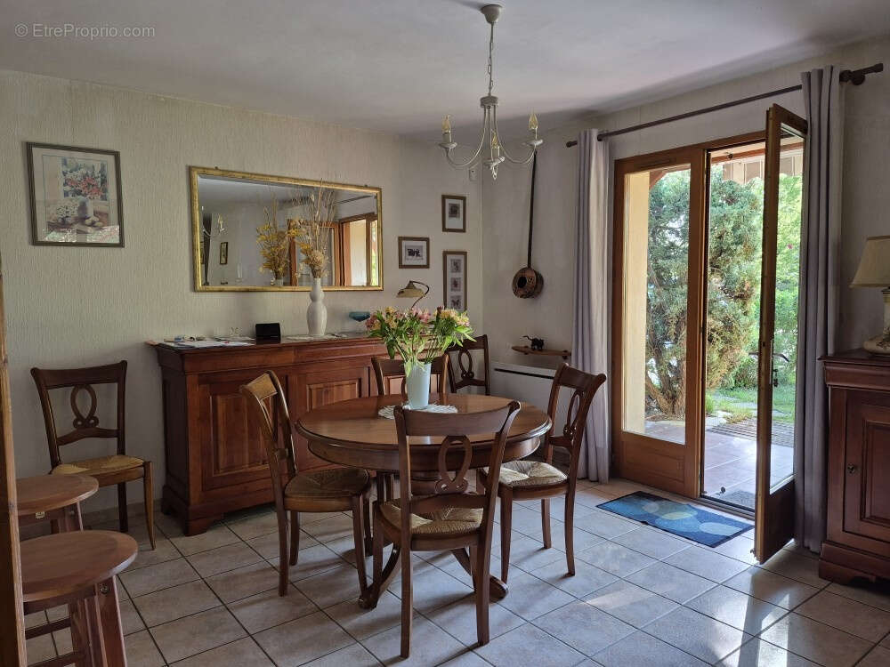 Maison à PREIGNAN