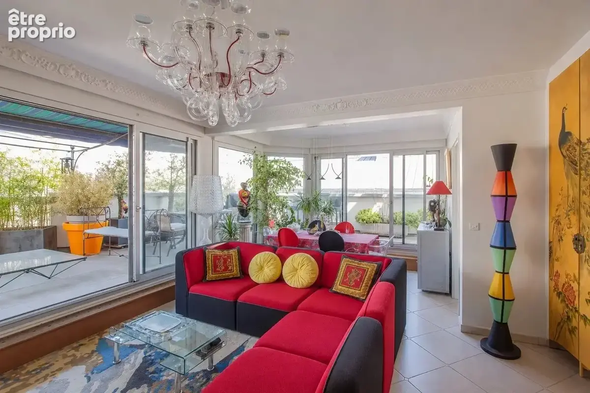 Appartement à PARIS-14E
