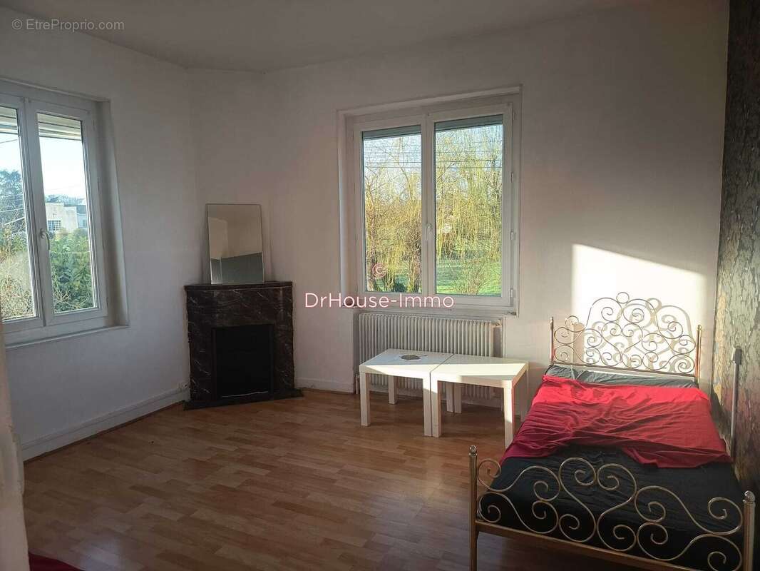 Maison 91 m² à Lavergne  - photo 24