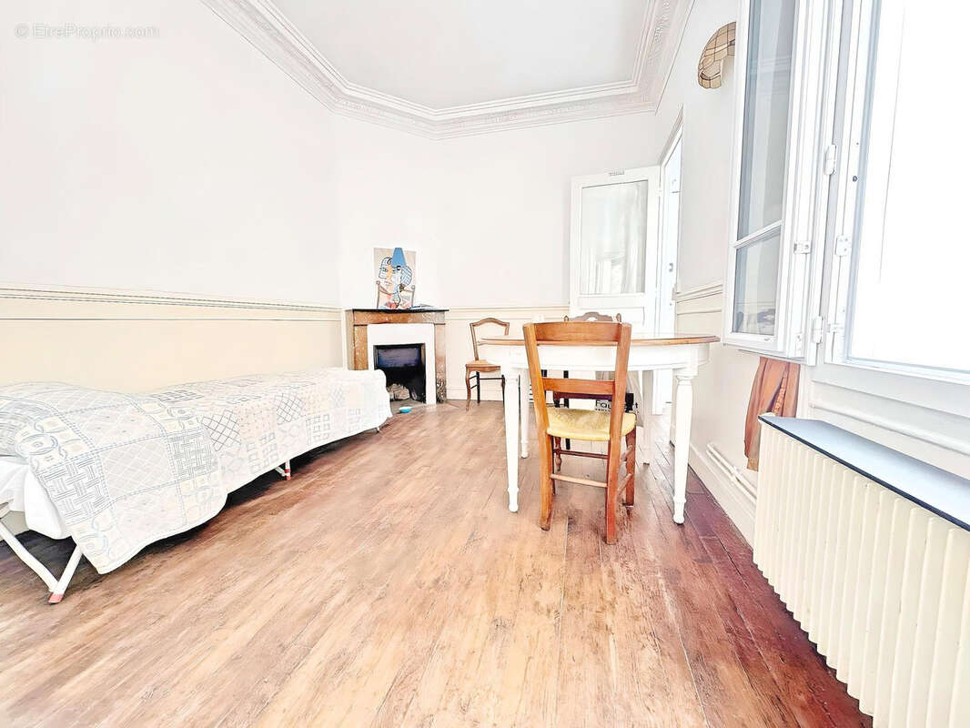 Appartement à PARIS-12E