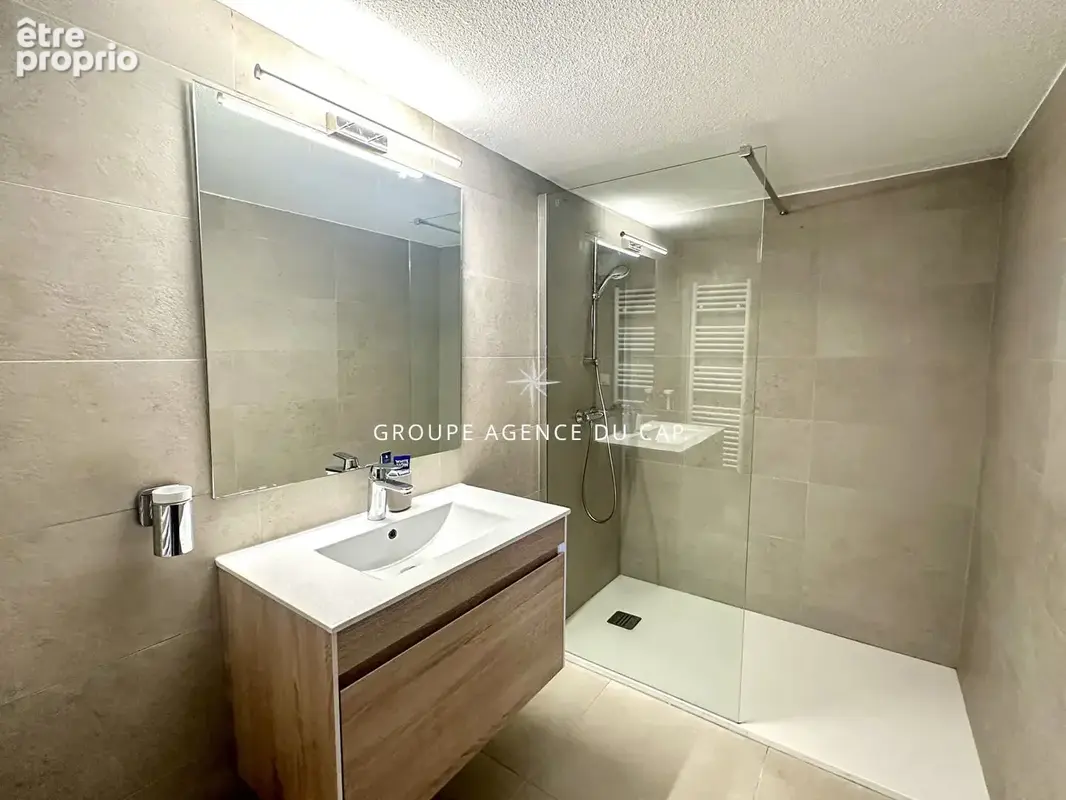 Villa renovee 7 pièces 200 m²  avec vue degagée mer, aux issambres - photo 7