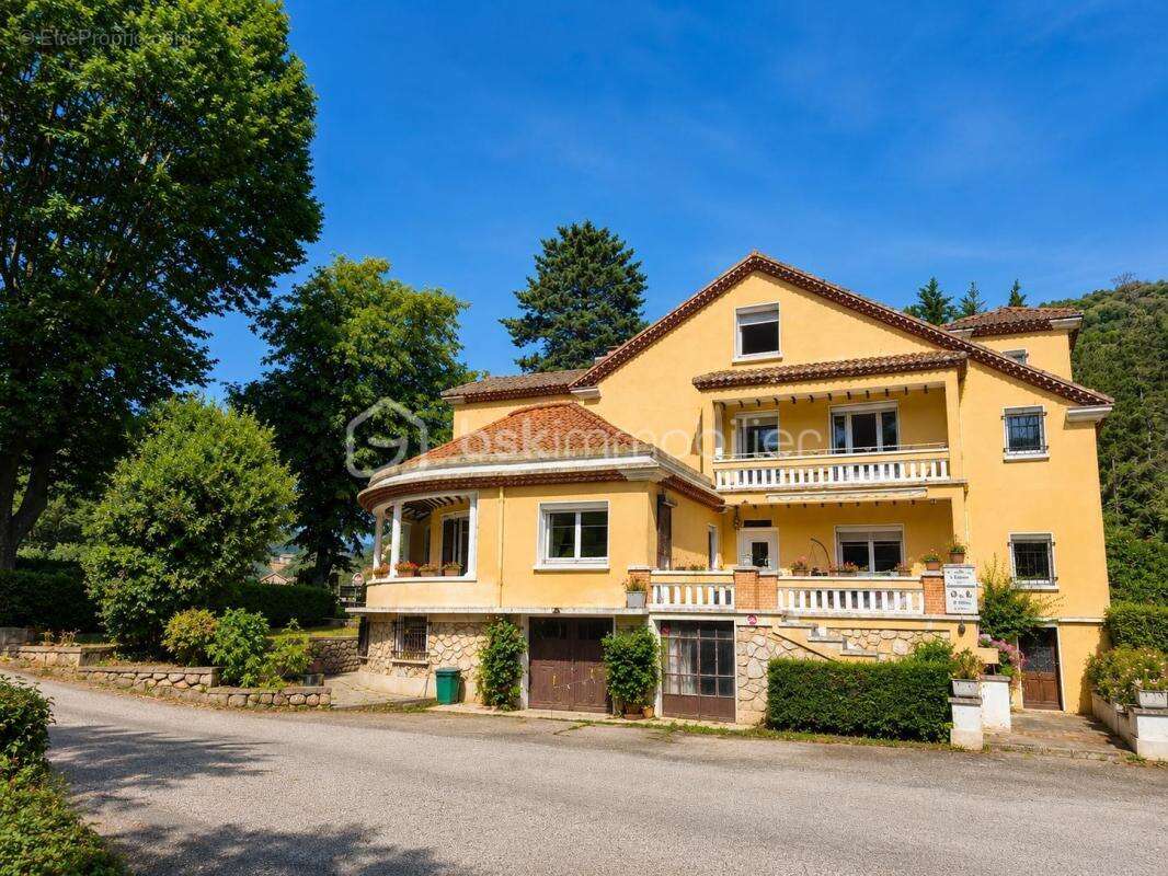 Maison à SAINT-PONS-DE-THOMIERES