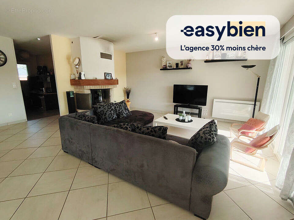 Maison à ESTIALESCQ