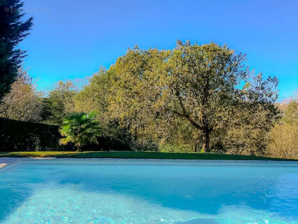 Maison à BASSUSSARRY