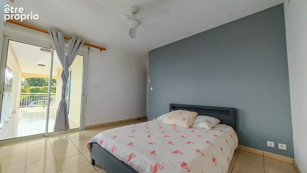 Maison 6 pièces 185 m² à vendre à Saint-Pierre (97410) - photo 7