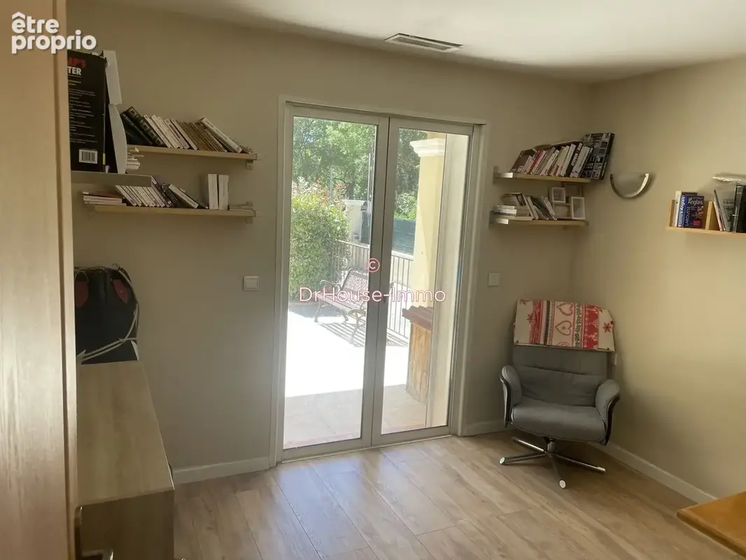 Maison 6 pièces 150 m² à vendre à Rocbaron (83136) - photo 8