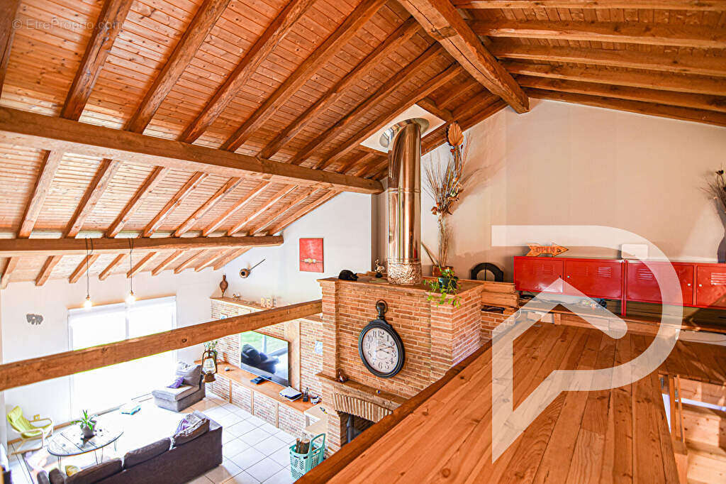 Maison à CABANAC-SEGUENVILLE