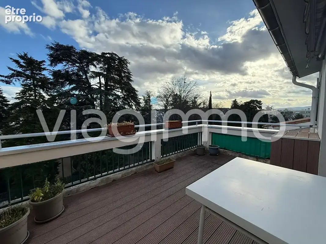 Viager occupé à Valence - Appartement type 4 - photo 2