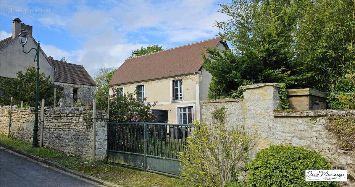 Maison à CHERENCE